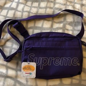 Supreme FW18 purple shoulder bag